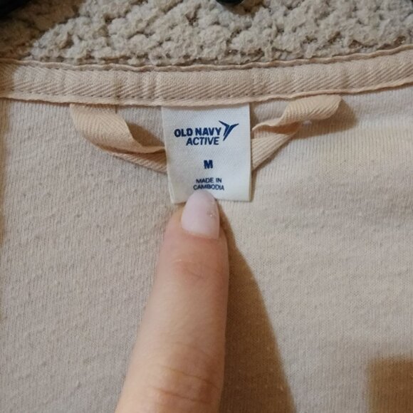 Old Navy Active Sherpa Pink Jacket Size Medium - Picture 4 of 5